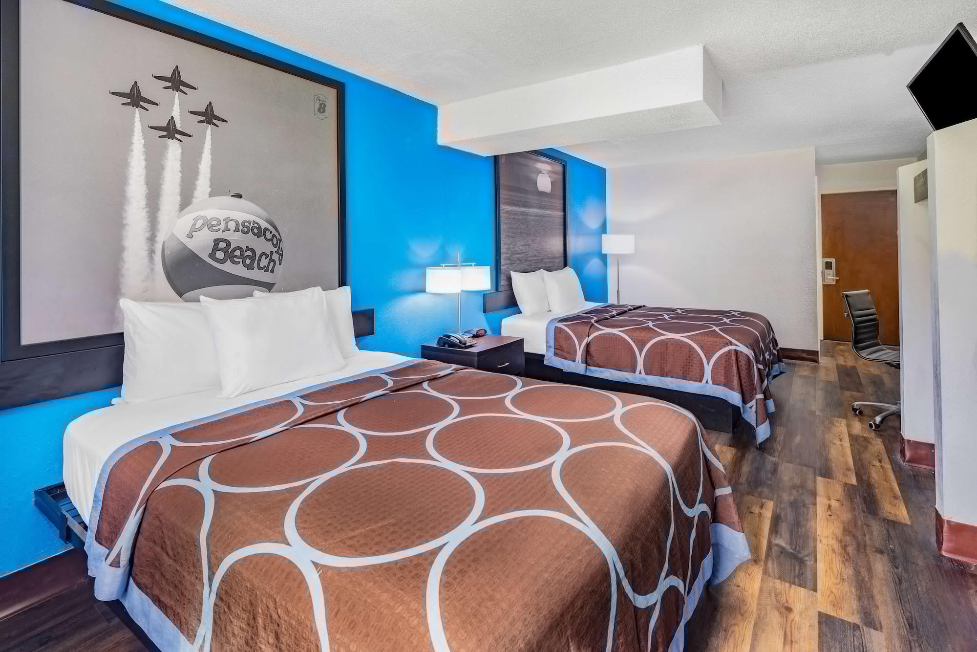 Super 8 By Wyndham Pensacola Hotel 2*