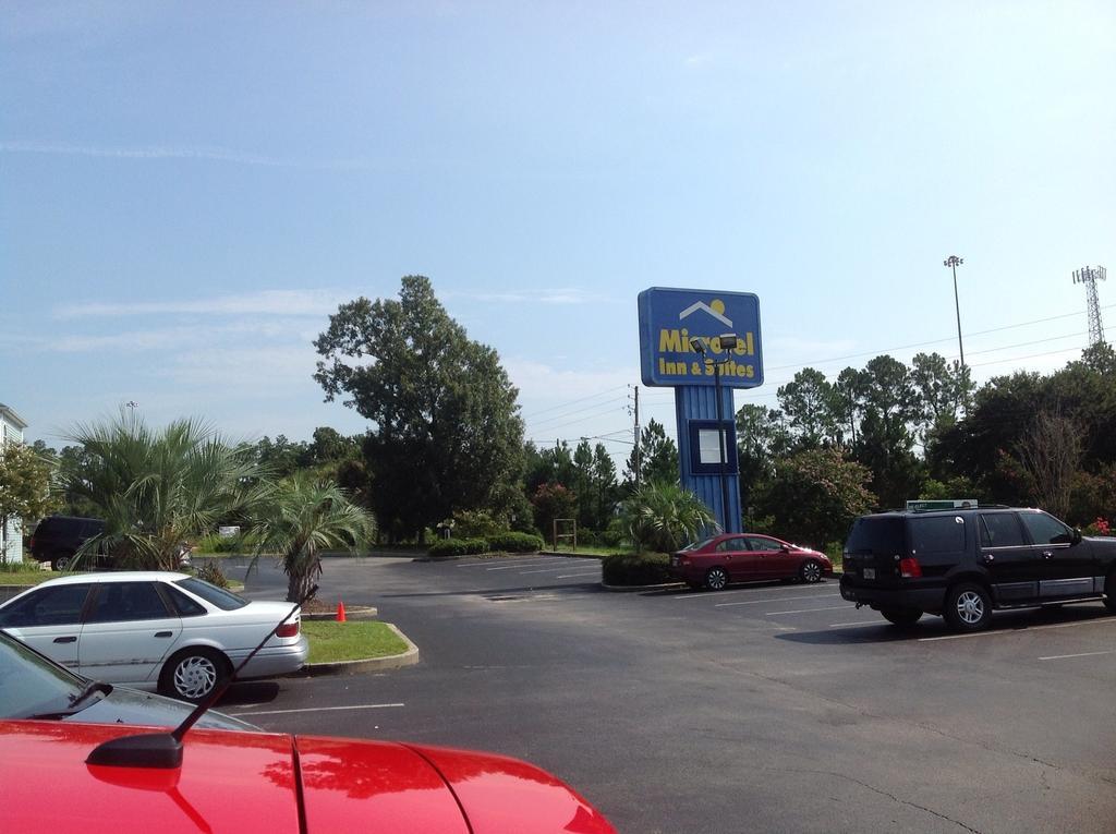 Super 8 By Wyndham Pensacola Ferry Pass