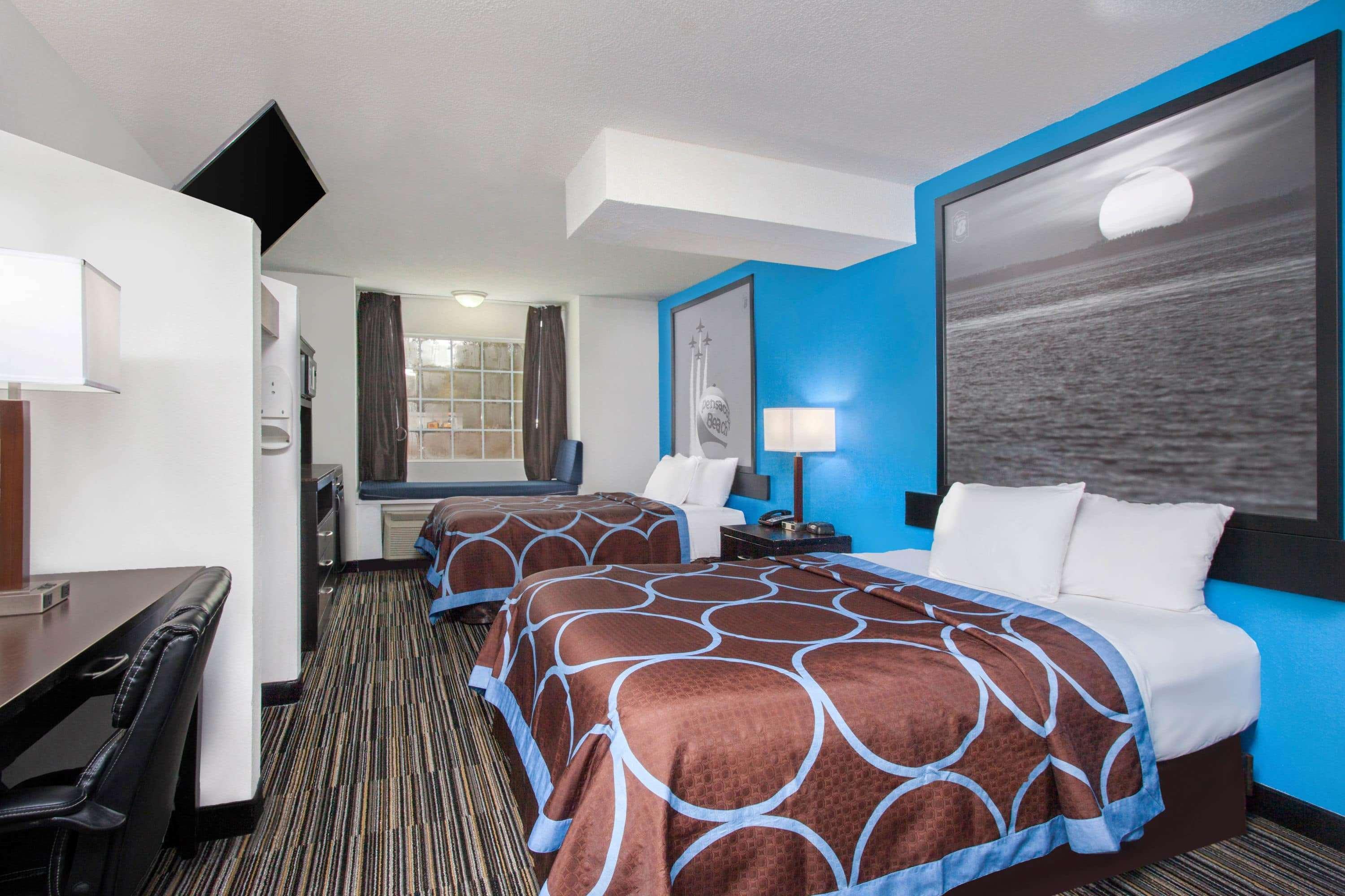 Super 8 By Wyndham Pensacola
