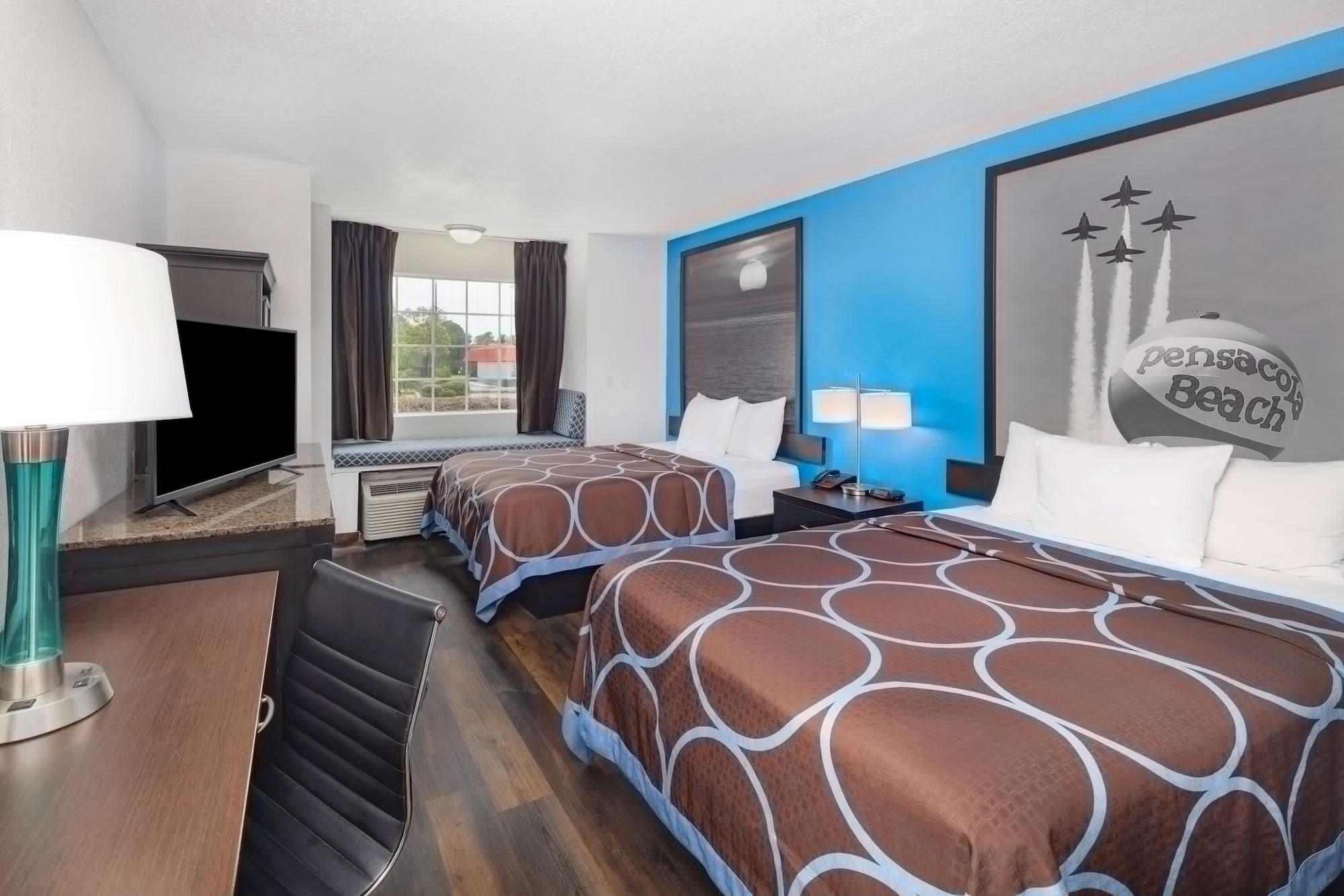 Super 8 By Wyndham Pensacola Hotel