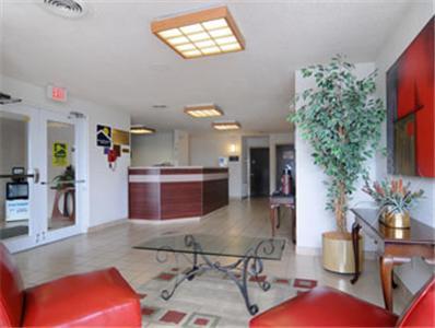 Hotel Super 8 By Wyndham Pensacola 2*